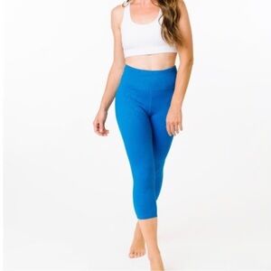 ZYIA Vibrant Blue 3/4 Leggings‎